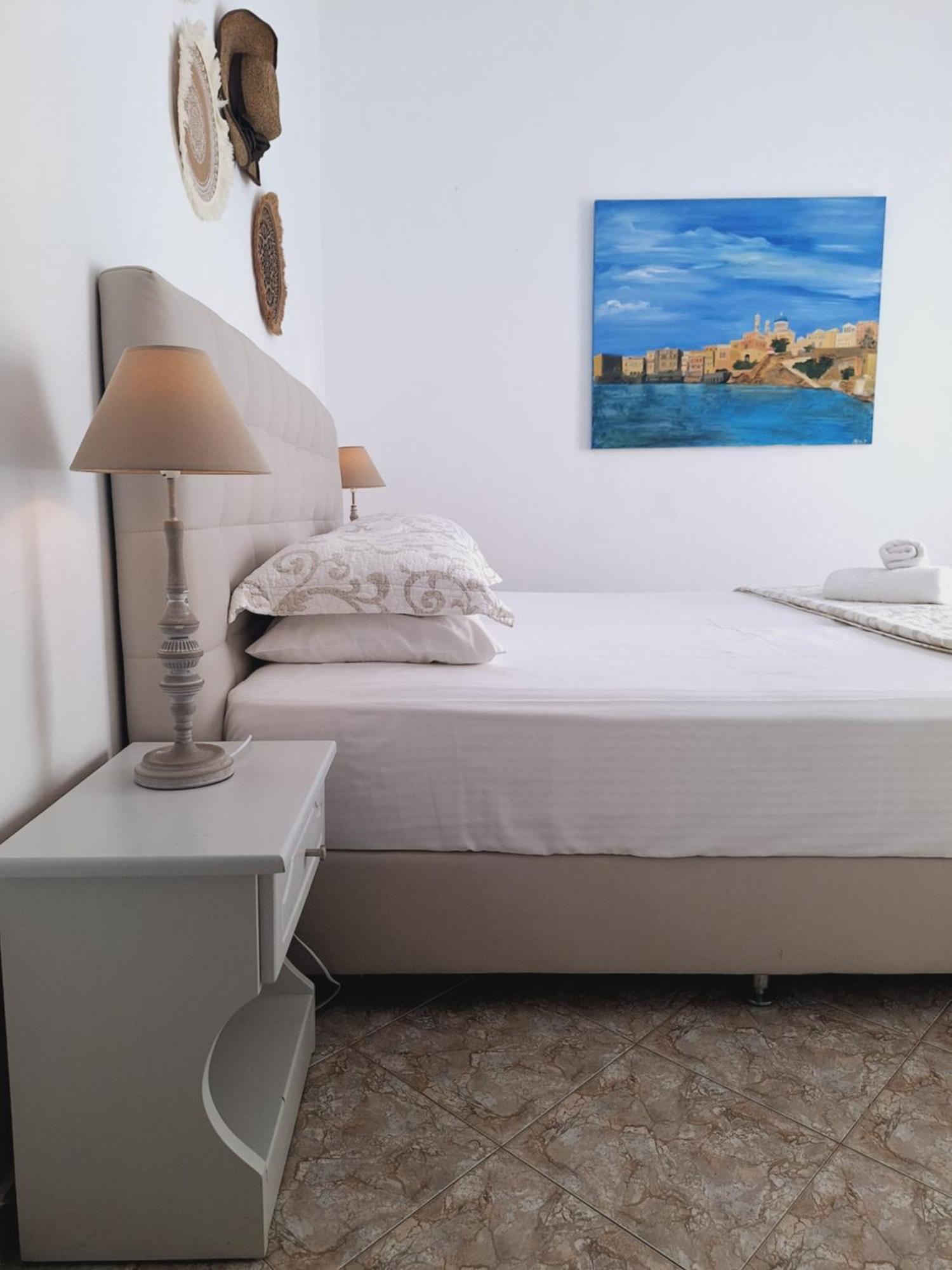 Εvi Evan Hotel Галисас Екстериор снимка