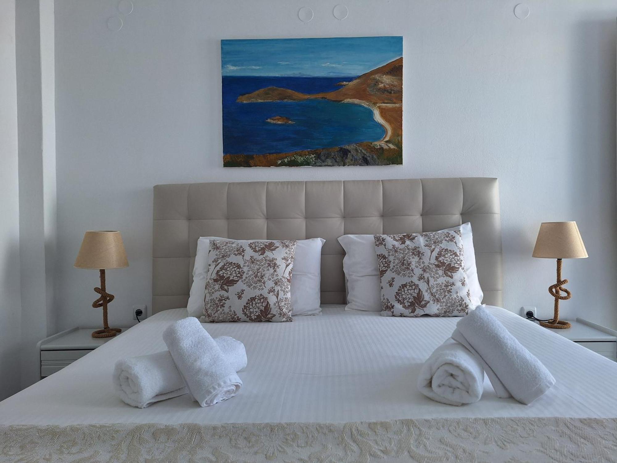 Εvi Evan Hotel Галисас Екстериор снимка